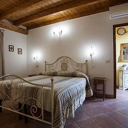 Mariella 4*